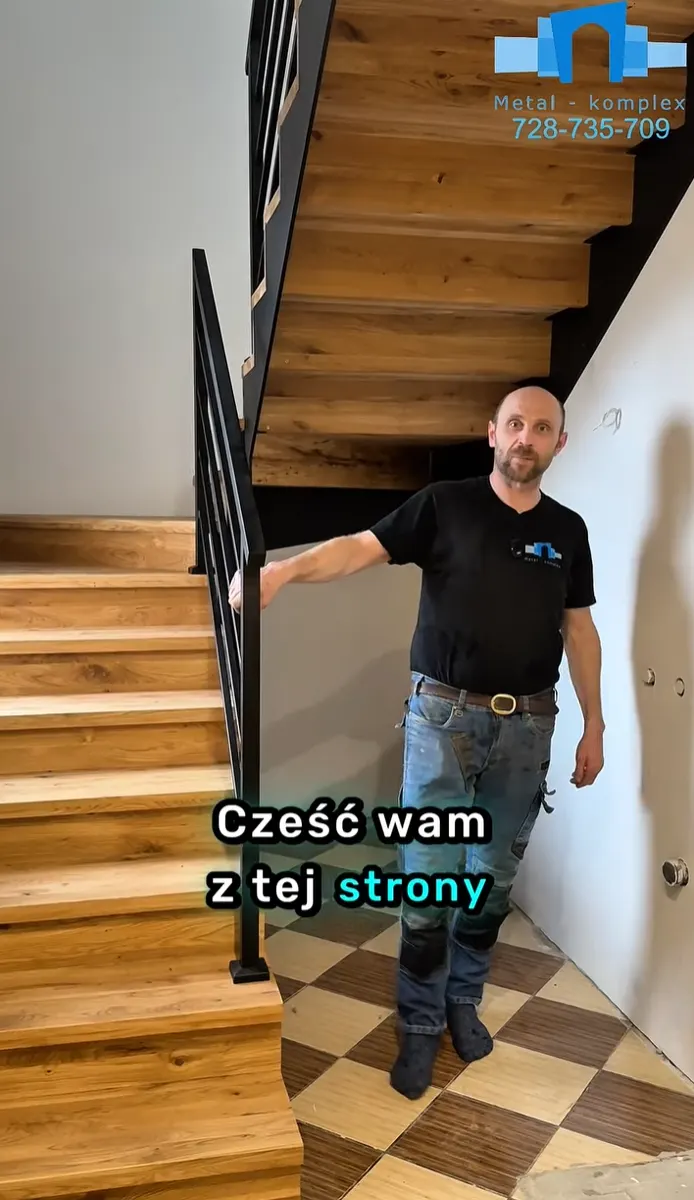 Schody na stalowych policzkach